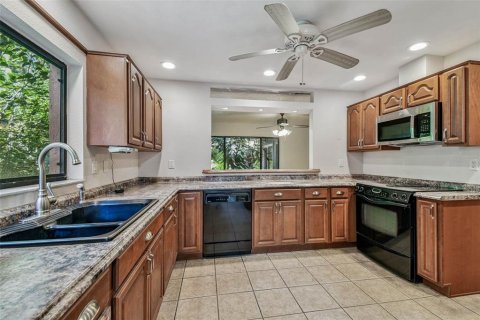 Casa en venta en New Port Richey, Florida, 3 dormitorios, 171.68 m2 № 1919855 - foto 6