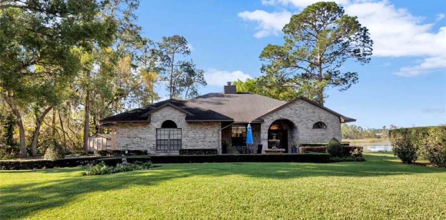 House in Winter Garden, Florida 3 bedrooms, 255.48 sq.m. № 1574785