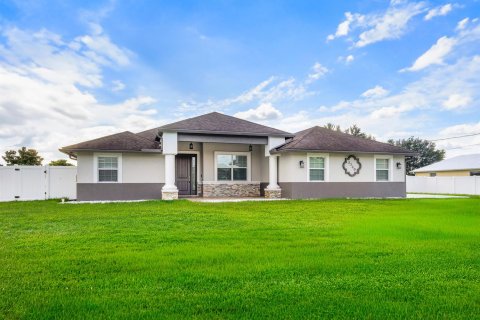 Villa ou maison à vendre à Port St. Lucie, Floride: 3 chambres, 168.71 m2 № 2083830 - photo 3