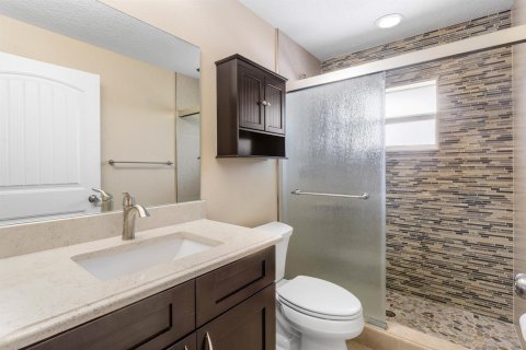 Villa ou maison à vendre à Port St. Lucie, Floride: 3 chambres, 168.71 m2 № 2083830 - photo 29