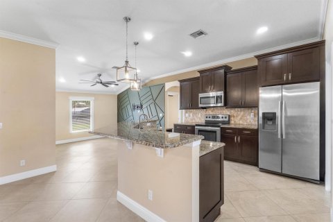 Villa ou maison à vendre à Port St. Lucie, Floride: 3 chambres, 168.71 m2 № 2083830 - photo 14