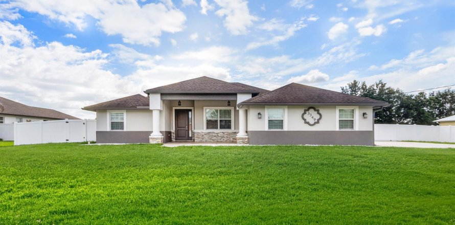 Villa ou maison à Port St. Lucie, Floride 3 chambres, 168.71 m2 № 2083830