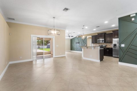 Villa ou maison à vendre à Port St. Lucie, Floride: 3 chambres, 168.71 m2 № 2083830 - photo 9