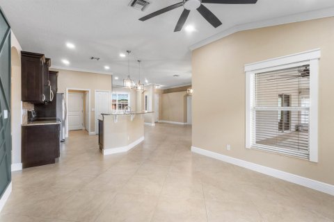 Villa ou maison à vendre à Port St. Lucie, Floride: 3 chambres, 168.71 m2 № 2083830 - photo 20