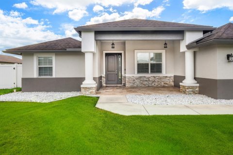Villa ou maison à vendre à Port St. Lucie, Floride: 3 chambres, 168.71 m2 № 2083830 - photo 2