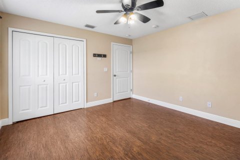 Villa ou maison à vendre à Port St. Lucie, Floride: 3 chambres, 168.71 m2 № 2083830 - photo 28