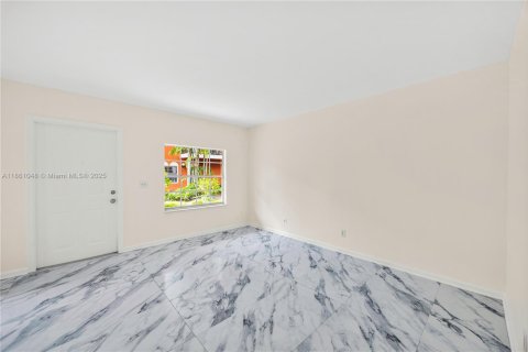 Condominio en alquiler en Fort Lauderdale, Florida, 1 dormitorio, 56.58 m2 № 1889482 - foto 14