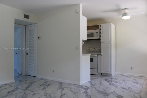 Copropriété à louer à Fort Lauderdale, Floride: 1 chambre, 56.58 m2 № 1889482 - photo 11