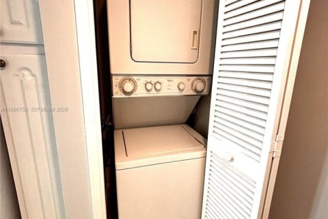 Condominio en alquiler en Pompano Beach, Florida, 2 dormitorios, 112.97 m2 № 2050983 - foto 4