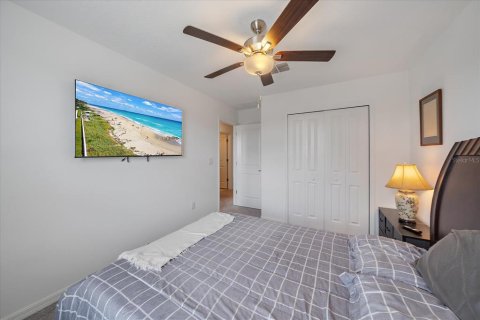 House in Parrish, Florida 4 bedrooms, 173.36 sq.m. № 1579070 - photo 23