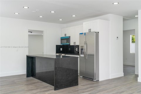 Villa ou maison à vendre à Opa-locka, Floride: 3 chambres, 106.37 m2 № 1492547 - photo 16