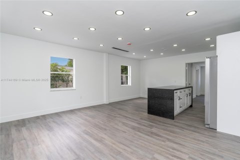 Villa ou maison à vendre à Opa-locka, Floride: 3 chambres, 106.37 m2 № 1492547 - photo 19