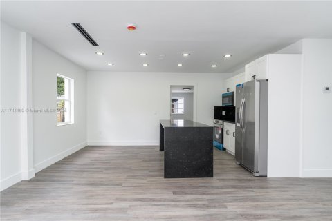 Villa ou maison à vendre à Opa-locka, Floride: 3 chambres, 106.37 m2 № 1492547 - photo 24