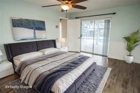 House in Apollo Beach, Florida 4 bedrooms, 179.3 sq.m. № 1916220 - photo 13