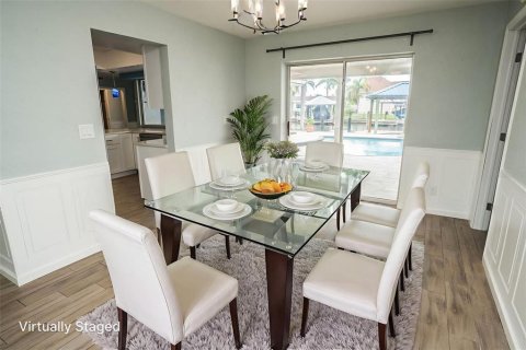 House in Apollo Beach, Florida 4 bedrooms, 179.3 sq.m. № 1916220 - photo 25