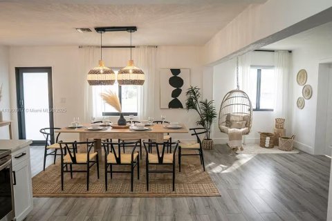 Villa ou maison à vendre à Miami, Floride: 3 chambres, 133.13 m2 № 1966229 - photo 8