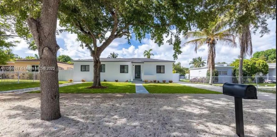 Villa ou maison à Miami, Floride 3 chambres, 133.13 m2 № 1966229