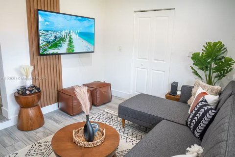 Villa ou maison à vendre à Miami, Floride: 3 chambres, 133.13 m2 № 1966229 - photo 4