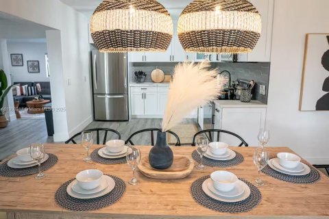 Villa ou maison à vendre à Miami, Floride: 3 chambres, 133.13 m2 № 1966229 - photo 10