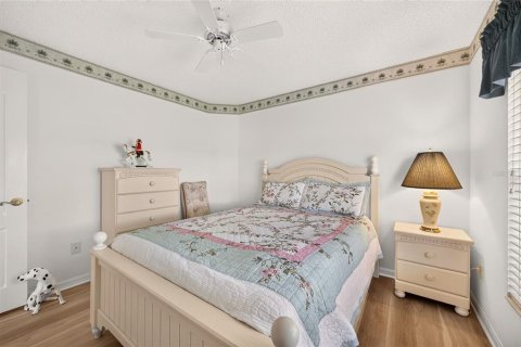 House in The Villages, Florida 3 bedrooms, 178.37 sq.m. № 2403588 - photo 17