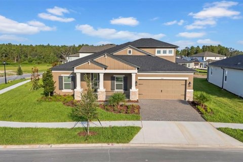 Casa en venta en Wesley Chapel, Florida, 5 dormitorios, 328.97 m2 № 1838098 - foto 1