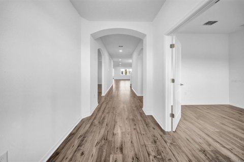Купить виллу или дом в Уэсли-Чепел, Флорида 4 комнаты, 328.97м2, № 1838098 - фото 29