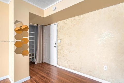 Condominio en venta en Hallandale Beach, Florida, 2 dormitorios, 102.19 m2 № 2022016 - foto 28