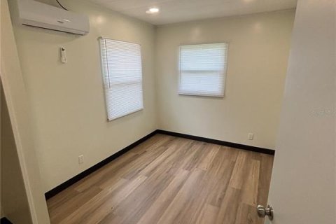 Apartment in Silver Springs Shores, Florida 2 bedrooms, 69.68 sq.m. № 2277182 - photo 18