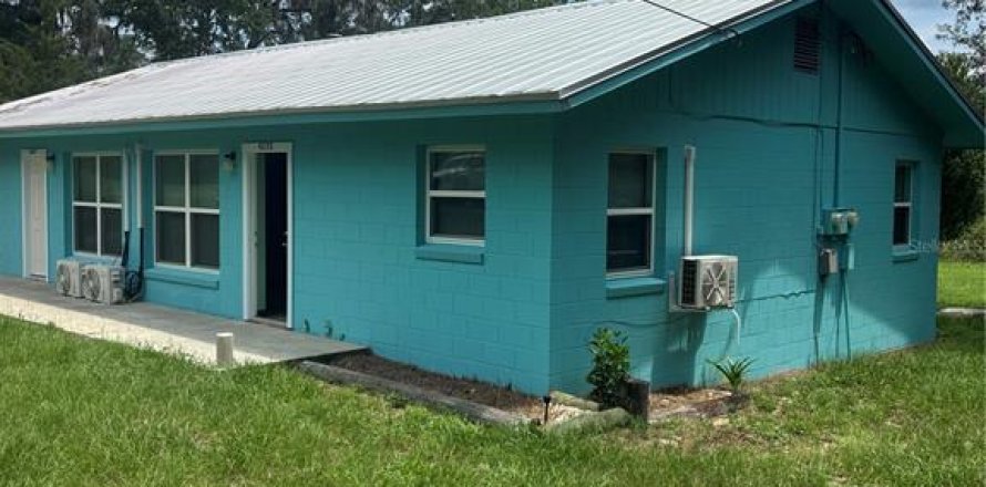 Apartment in Silver Springs Shores, Florida 2 bedrooms, 69.68 sq.m. № 2277182
