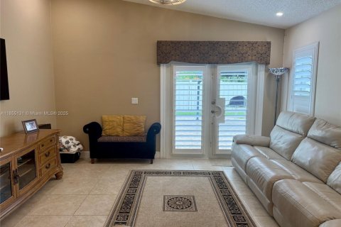 Casa en venta en Pembroke Pines, Florida, 3 dormitorios, 154.5 m2 № 1878728 - foto 26