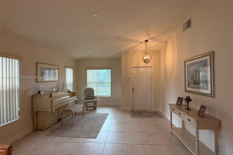 Casa en venta en Pembroke Pines, Florida, 3 dormitorios, 154.5 m2 № 1878728 - foto 5
