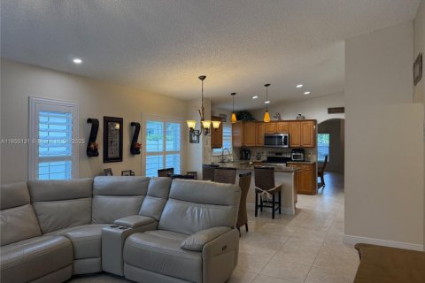 Casa en venta en Pembroke Pines, Florida, 3 dormitorios, 154.5 m2 № 1878728 - foto 29