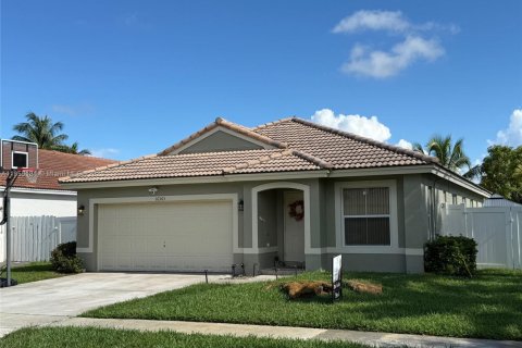 Casa en venta en Pembroke Pines, Florida, 3 dormitorios, 154.5 m2 № 1878728 - foto 3