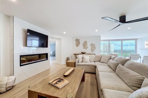 Condo in Sarasota, Florida, 2 bedrooms № 2379497 - photo 22