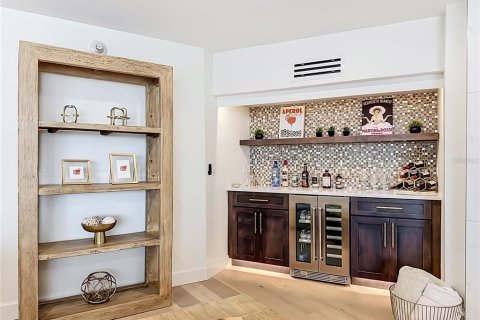Condo in Sarasota, Florida, 2 bedrooms № 2379497 - photo 24