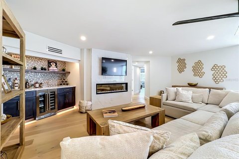 Condo in Sarasota, Florida, 2 bedrooms № 2379497 - photo 23