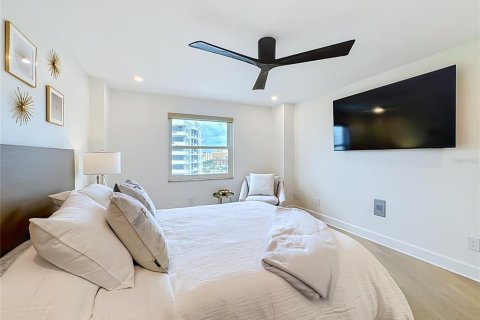 Condo in Sarasota, Florida, 2 bedrooms № 2379497 - photo 25