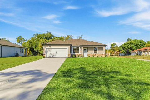 Villa ou maison à vendre à North Port, Floride: 4 chambres, 168.15 m2 № 2152327 - photo 3