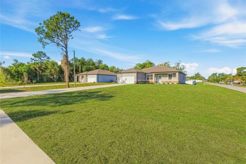 Villa ou maison à vendre à North Port, Floride: 4 chambres, 168.15 m2 № 2152327 - photo 6