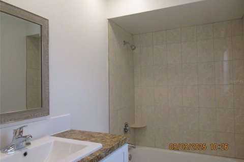 House in Kissimmee, Florida 2 bedrooms, 92.9 sq.m. № 1915284 - photo 14