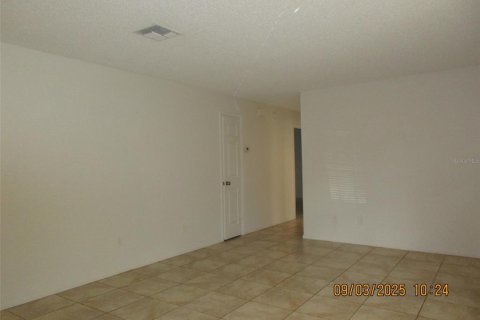 Casa en alquiler en Kissimmee, Florida, 2 dormitorios, 92.9 m2 № 1915284 - foto 3