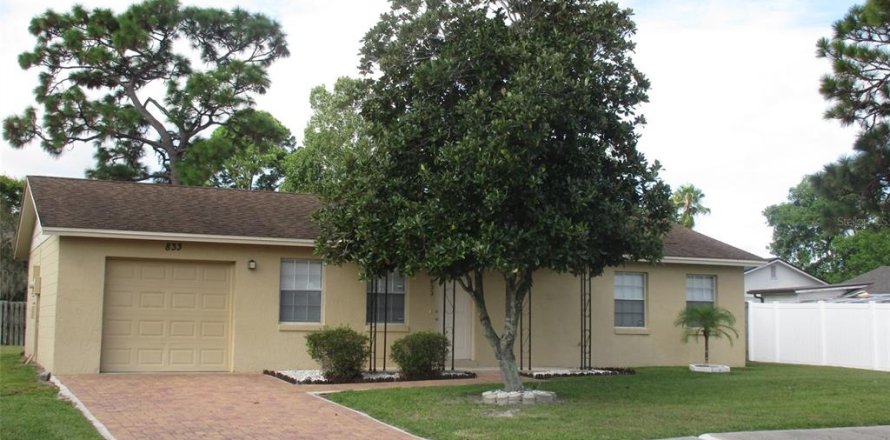 Casa en Kissimmee, Florida 2 dormitorios, 92.9 m2 № 1915284