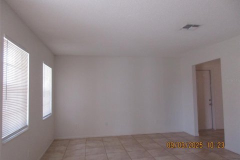 Casa en alquiler en Kissimmee, Florida, 2 dormitorios, 92.9 m2 № 1915284 - foto 2