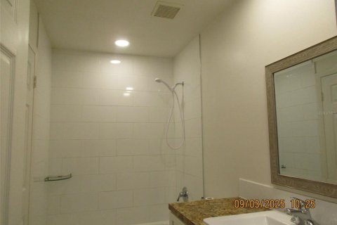 House in Kissimmee, Florida 2 bedrooms, 92.9 sq.m. № 1915284 - photo 11