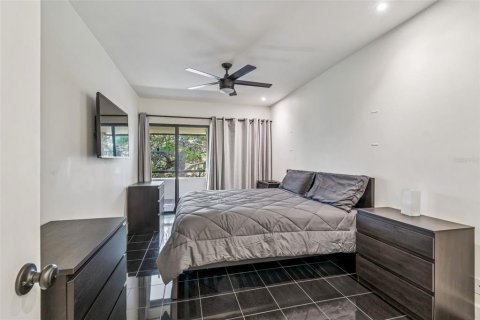 Condominio en venta en Palm Harbor, Florida, 1 dormitorio, 56.67 m2 № 2102827 - foto 17