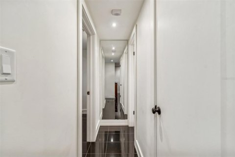 Condominio en venta en Palm Harbor, Florida, 1 dormitorio, 56.67 m2 № 2102827 - foto 16