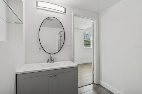 Villa ou maison à louer à Saint Petersburg, Floride: 3 chambres, 164.25 m2 № 2115525 - photo 24