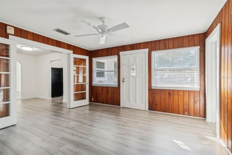 Villa ou maison à louer à Saint Petersburg, Floride: 3 chambres, 164.25 m2 № 2115525 - photo 15