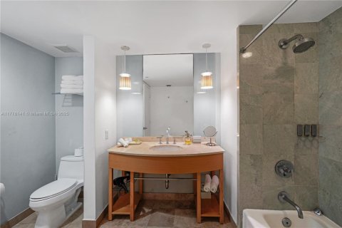Condo in Sunny Isles Beach, Florida, 1 bedroom  № 1714105 - photo 7