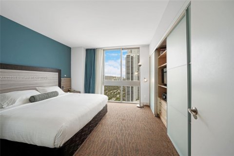 Condo in Sunny Isles Beach, Florida, 1 bedroom  № 1714105 - photo 4